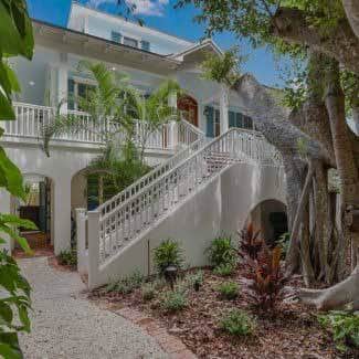 Banyan Beach, a luxury vacation rental on Anna Maria Island